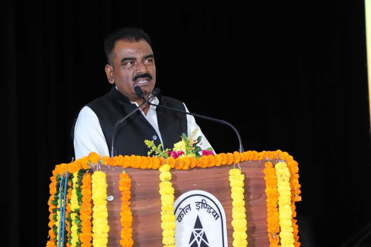 Ranchi News : श्रमिक केवल शब्द नहीं, हमारी पहचान : सीएमडी