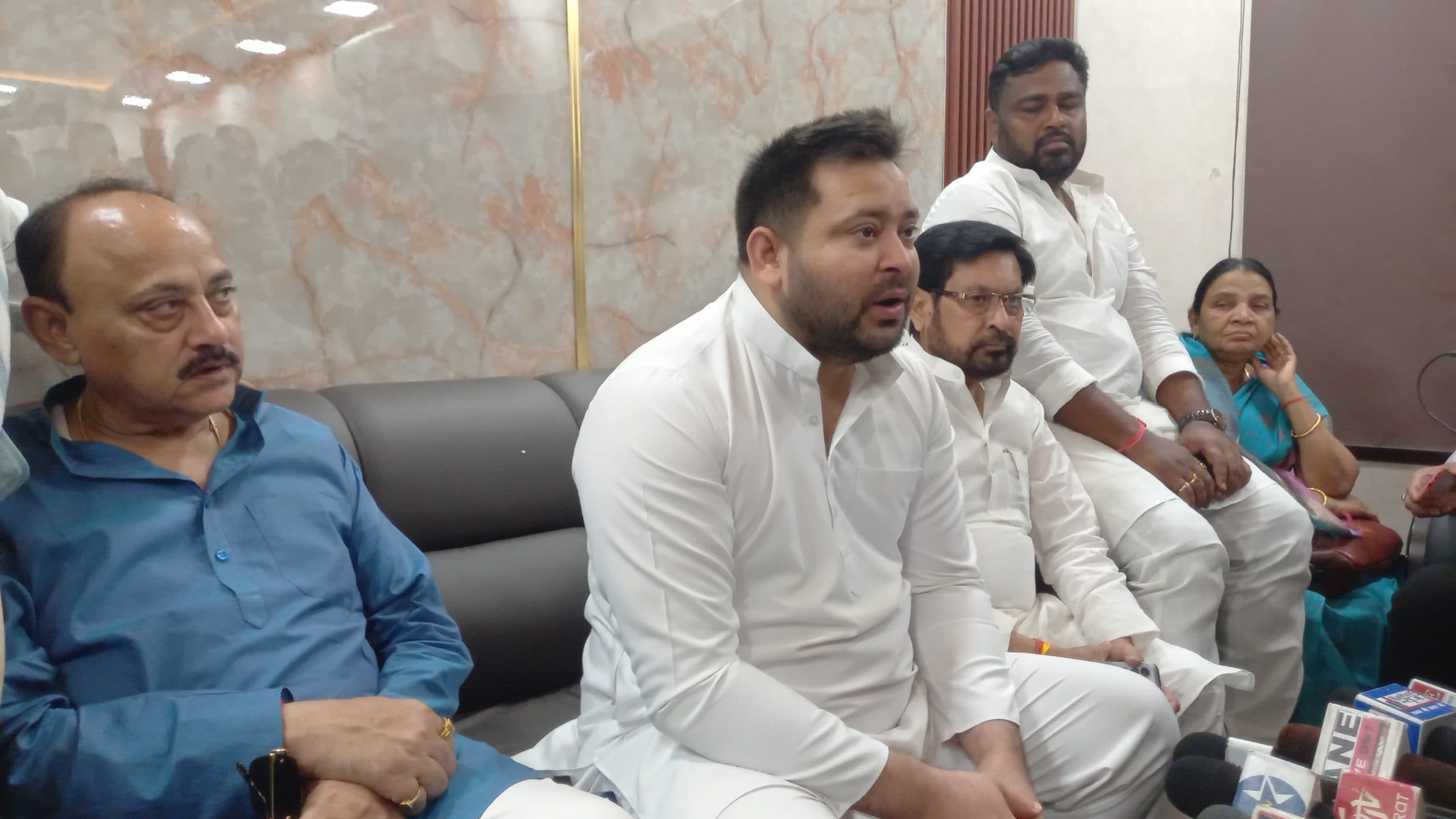 सत्ता नहीं, बिहार का विकास हमारा एजेंडा : तेजस्वी