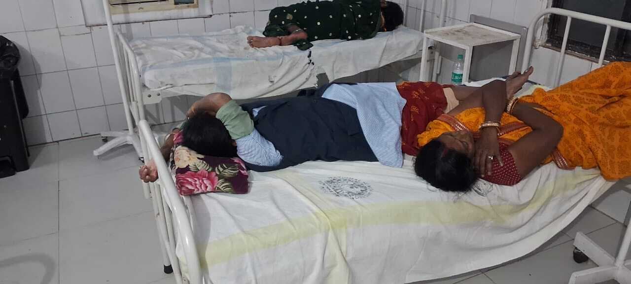 बदहाली : प्रसव वार्ड में डॉक्टर, महिला वार्ड में नर्स नदारद, आईसीयू में मरीज की मौत