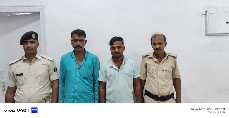 ट्रक से 22 पशु बरामद, पुलिस ने किया जब्त, दो तस्कर गिरफ्तार