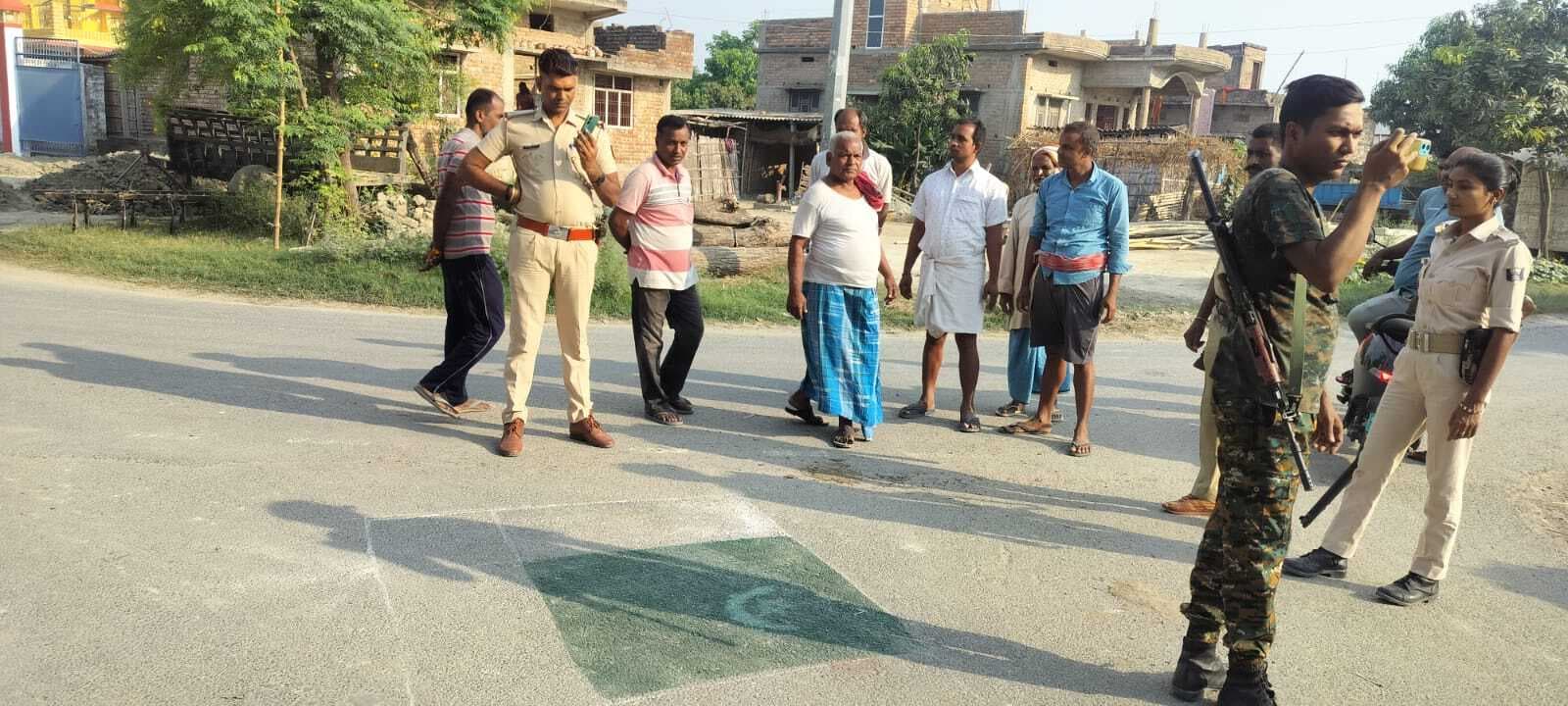 Motiahri: उपद्रवियों ने बीच सड़क पर बनाया पाकिस्तानी झंडा