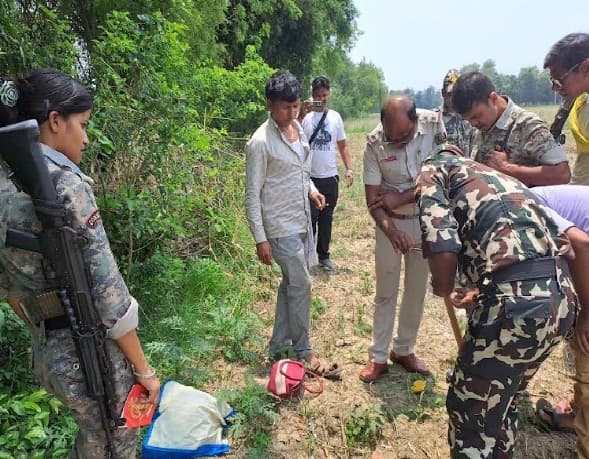 प्रोफेसर के घर से नकदी सहित 20 लाख की संपत्ति चोरी
