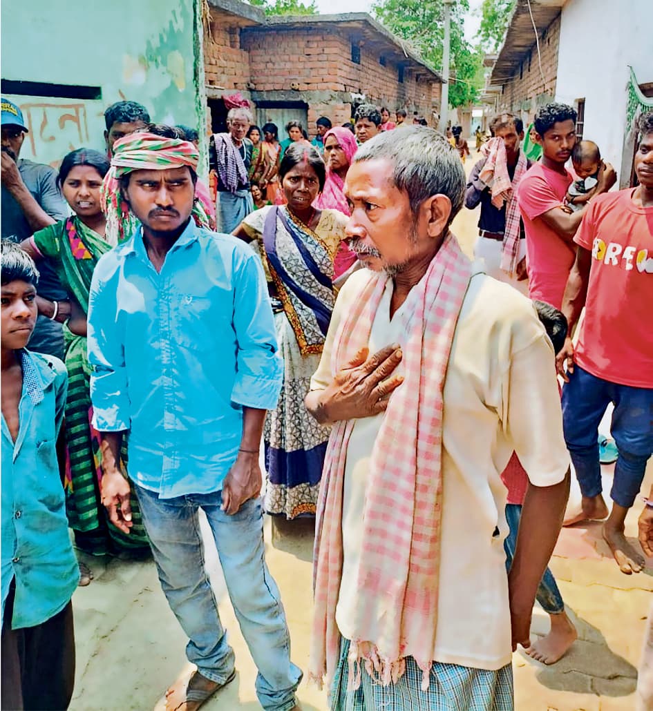 Gaya News : तेज रफ्तार बाइक पेड़ से टकरायी, युवक की मौत