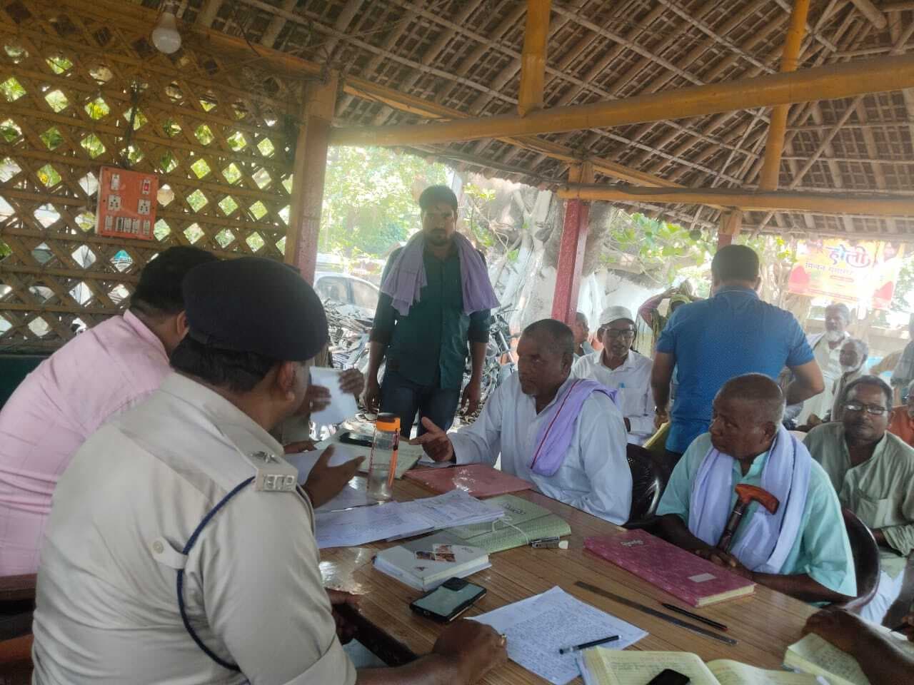 जनता दरबार में दो मामलों का हुआ निष्पादन