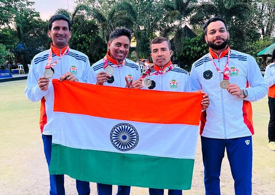एशियन लॉन बॉल्स चैंपियनशिप में जमुआ के चंदन की टीम ने जीता रजत पदक