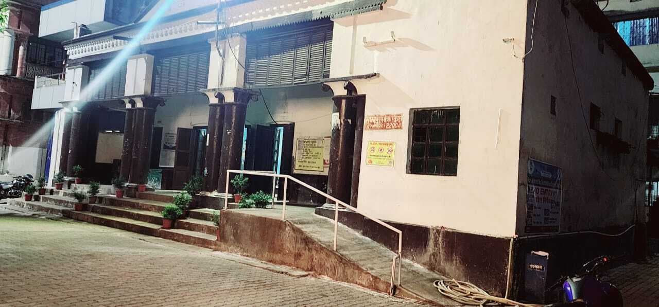 सब्जी-फल दुकानों से दो बार अलग अलग बट्टी लेने का दुकानदारों ने किया विरोध