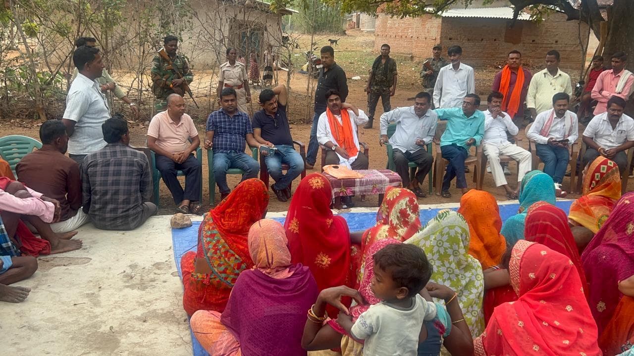 विधायक ने विभिन्न गांवों का किया दौरा