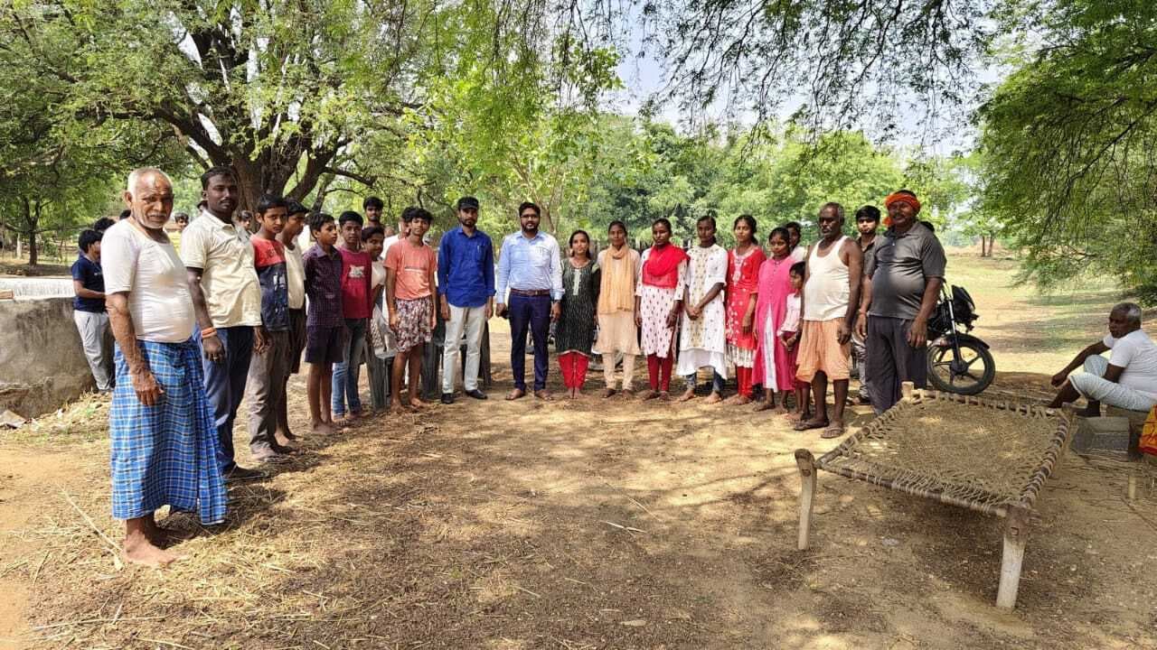 मारगोमुंडा में छात्र-छात्राओं को कराया गया भ्रमण