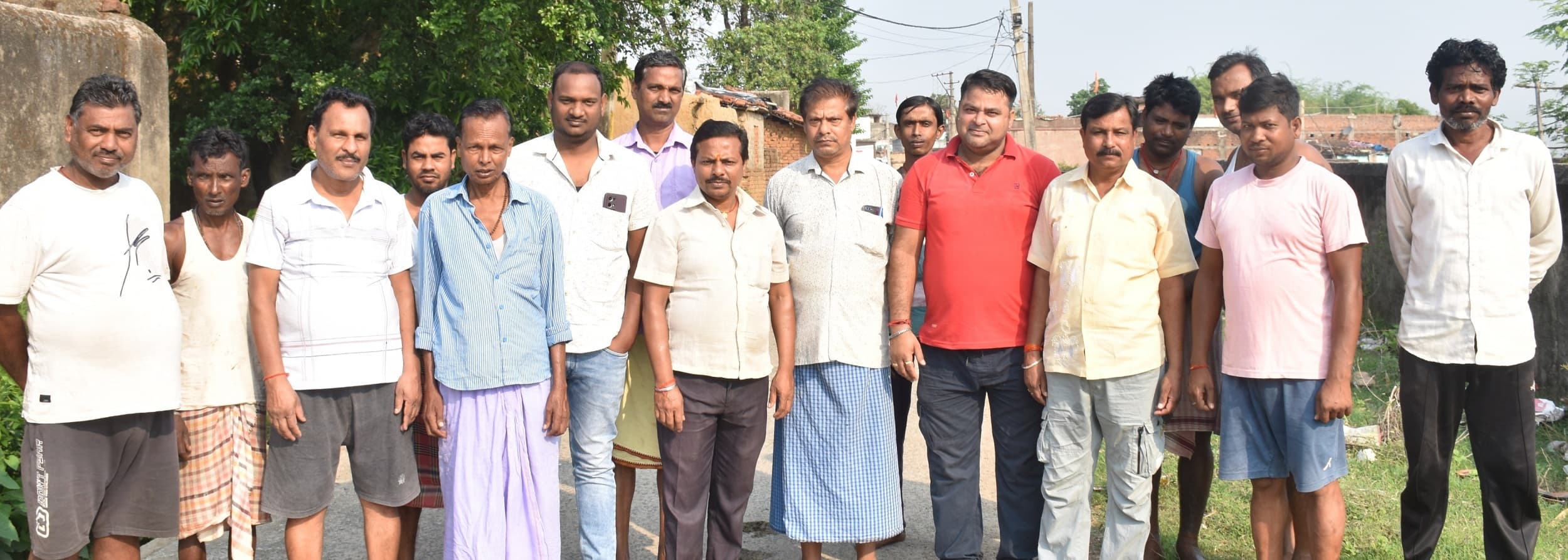 Bokaro News : आधा से ज्यादा स्ट्रीट लाइट खराब, नालियों की खुद से करनी पड़ती है सफाई