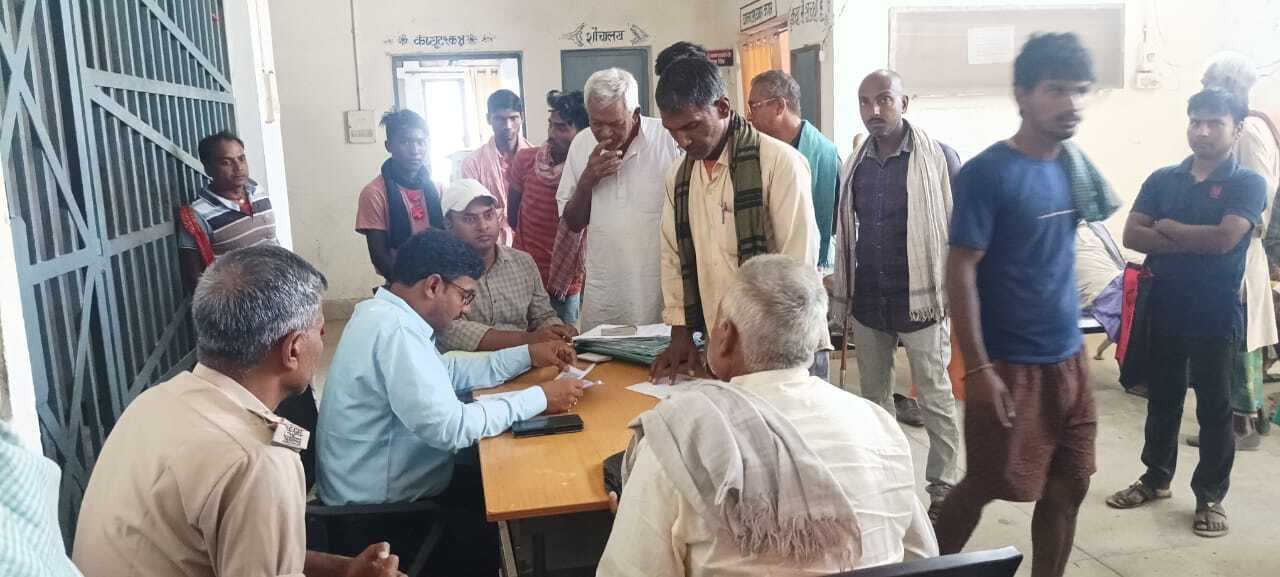 जनता दरबार में एक दर्जन मामले हुए पंजीकृत