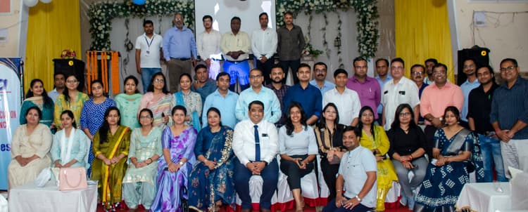 Bokaro News : दांतों से जुड़ी बीमारियों को गंभीरता से लेने की जरूरत : डॉ निकेत