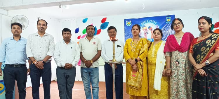 Dhanbad News: अभी पत्रकारिता में अनेक चुनौतियां : डॉ पीसी मंडल