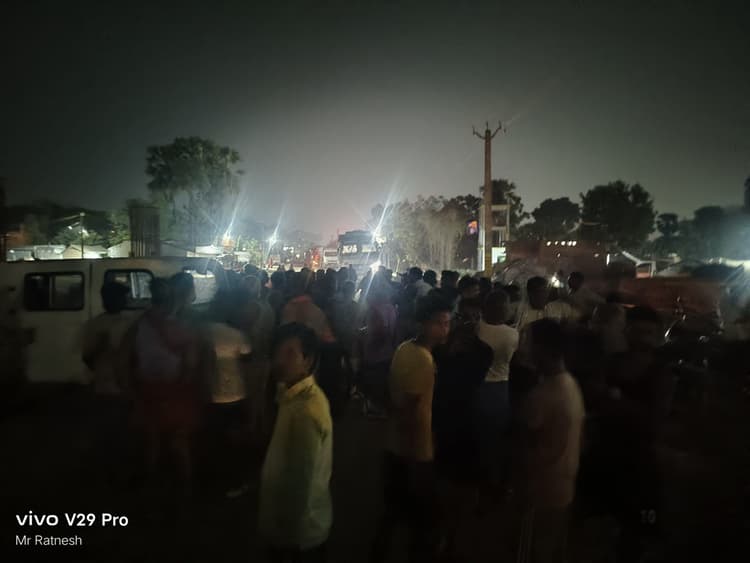 Samastipur News:घर पर बैठे युवक को जबरन किया अगवा, विरोध में सड़क जाम