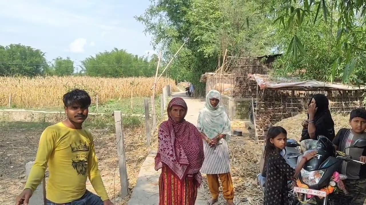 बलभद्रपुर पंचायत में एक ही परिवार के छह लोगों को मिला पीएम आवास योजना का लाभ