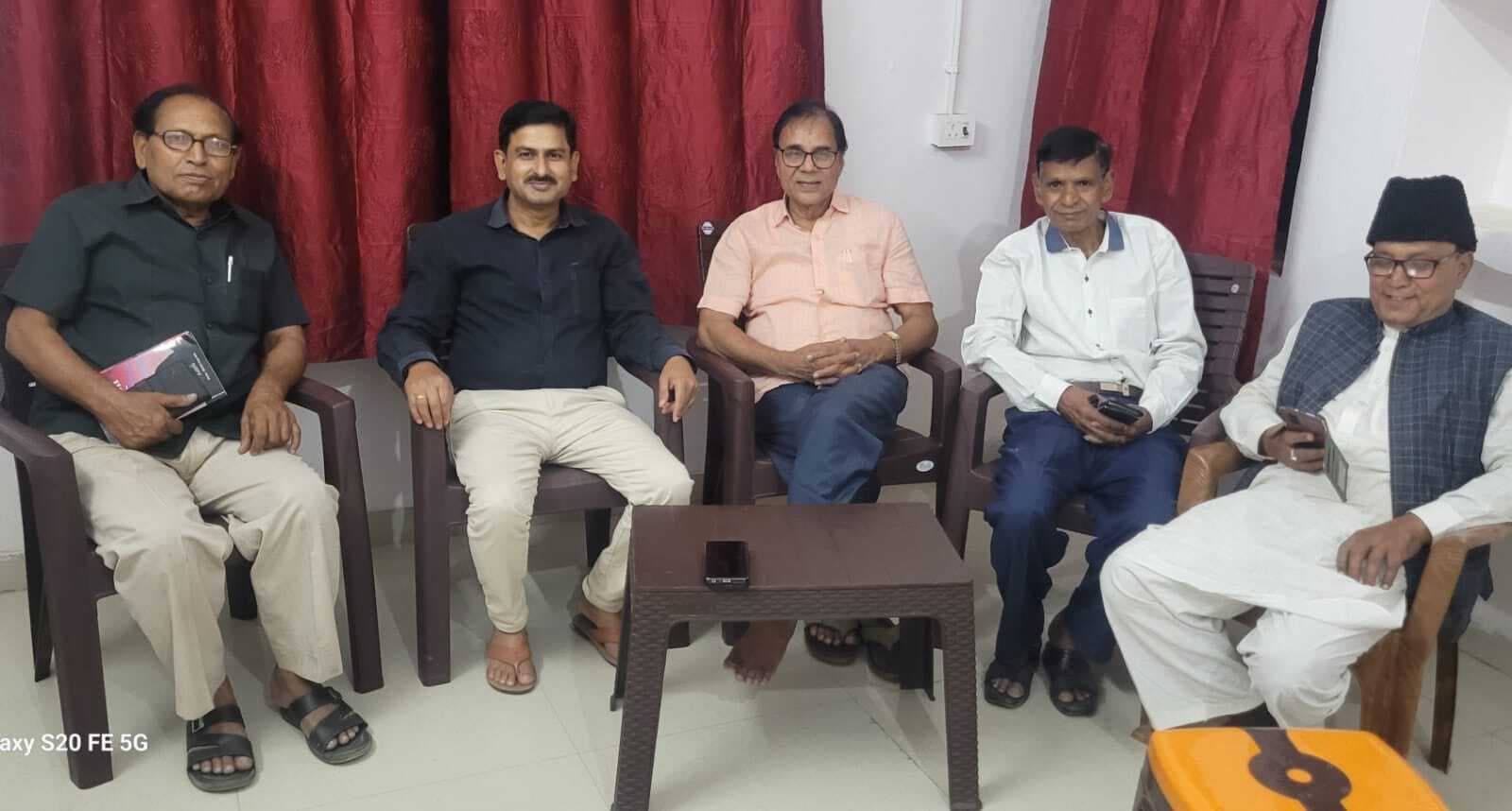 हंसी दुनिया का अनमोल खजाना