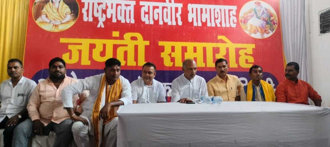 समाज की कुरीतियों को दूर करने के लिए मजबूत होना होगा