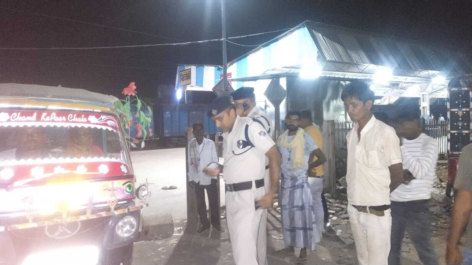 बरौनी पैसेंजर ट्रेन में महिला ने दी बच्चे को जन्म