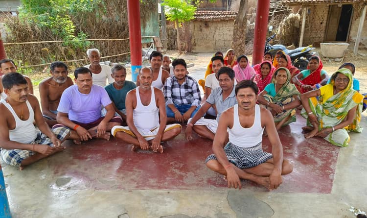 कहीं नाले सा दिख रही है तो कहीं पूरी तरह से सूख गयी है गुमानी