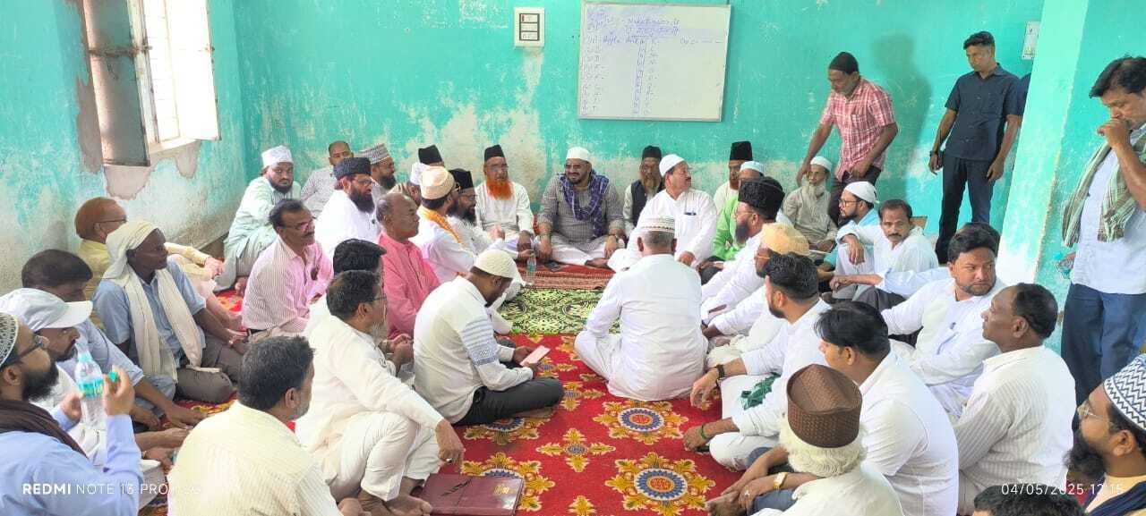 बच्चों को दीनी के साथ दुनियावी तालीम भी दिलाएं : मंत्री