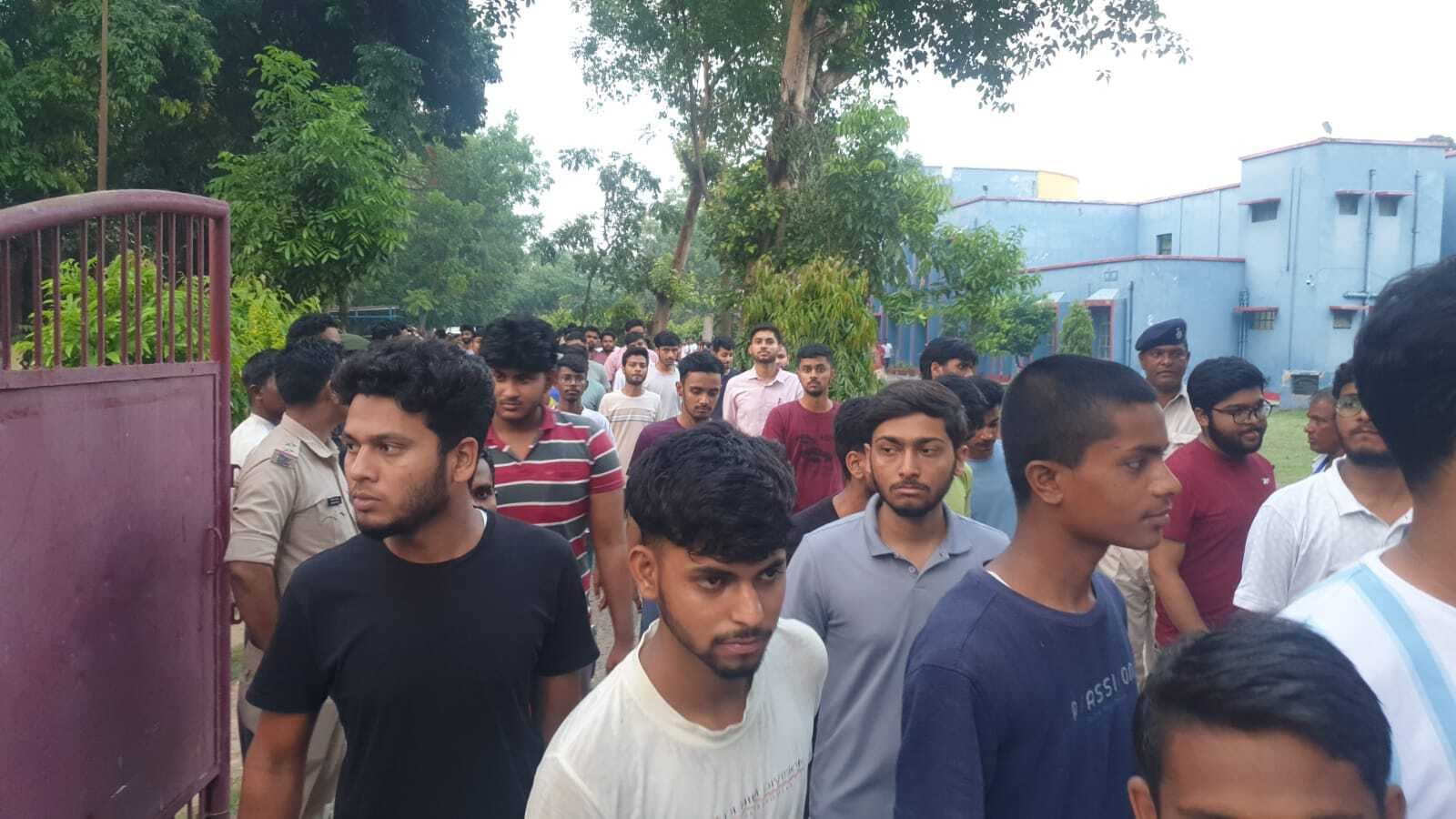 तीन परीक्षा केंद्रों पर हुई नीट यूजी की परीक्षा