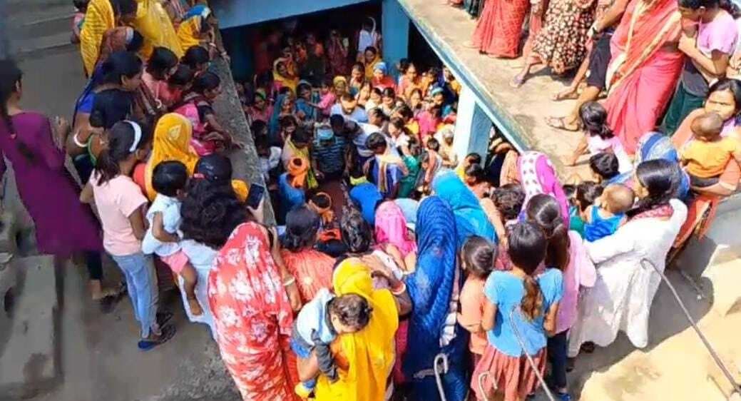 Giridih News: सऊदी अरब से माहुरी पहुंचा मजदूर का शव