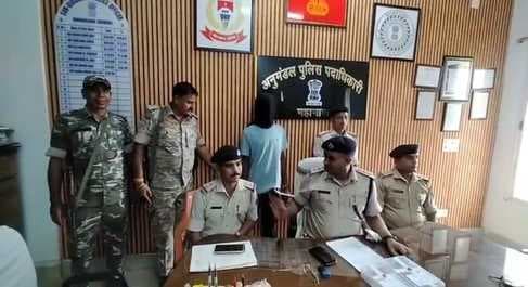 देसी कट्टा व कारतूस के साथ युवक गिरफ्तार, भेजा जेल