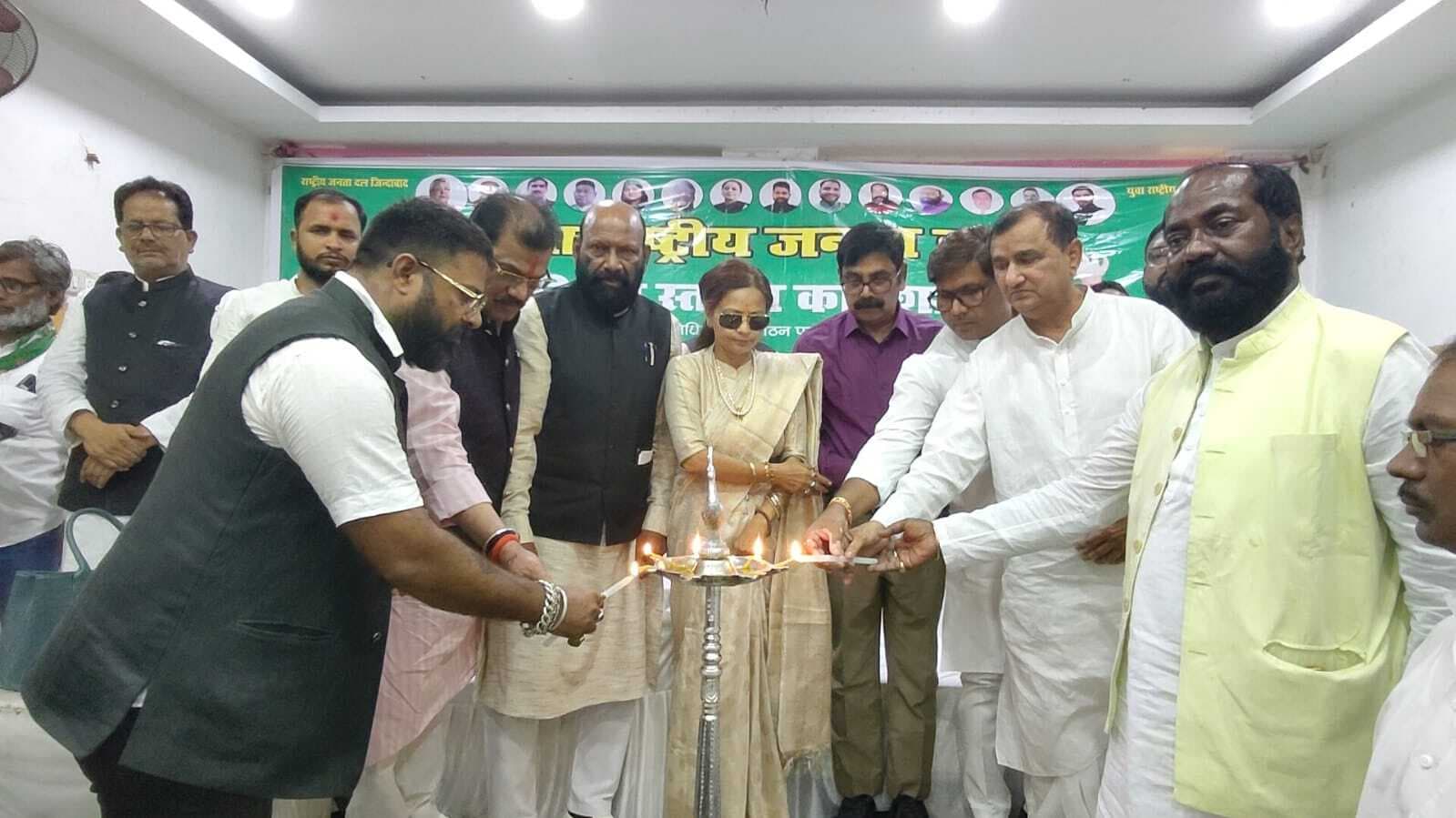 Dhanbad News: जनहितों को लेकर काम कर रहा है राजद : रंजन यादव