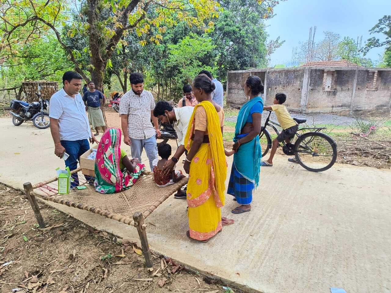 कालाजार प्रभावित क्षेत्रों में छिड़काव का लिया जायजा