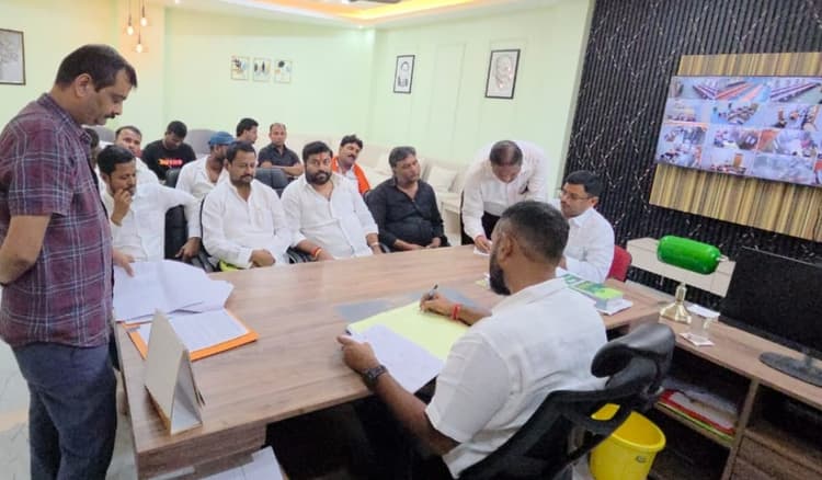 Motihari: डिजनीलैंड के लिए बुक हुआ नगर भवन मैदान