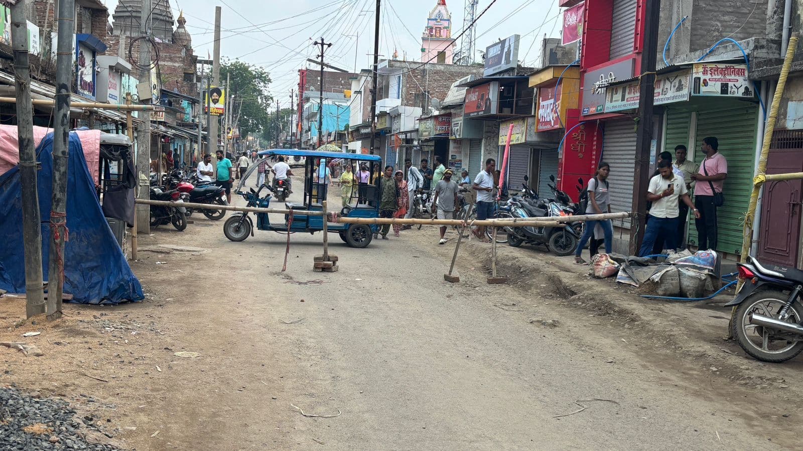 साहिबगंज : कारोबारी हत्याकांड के विरोध में एनएच 80 चार घंटे जाम