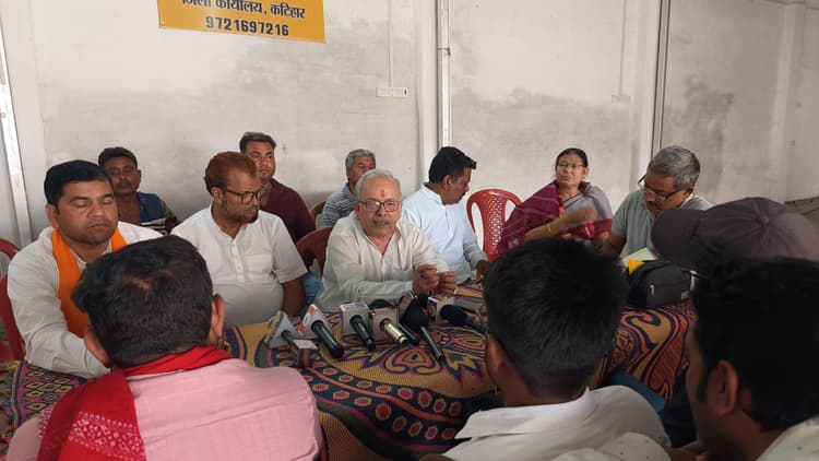 भूमि सर्वे में अनियमितताओं के खिलाफ सीएम के गांव से शुरू करेंगे हस्ताक्षर अभियान