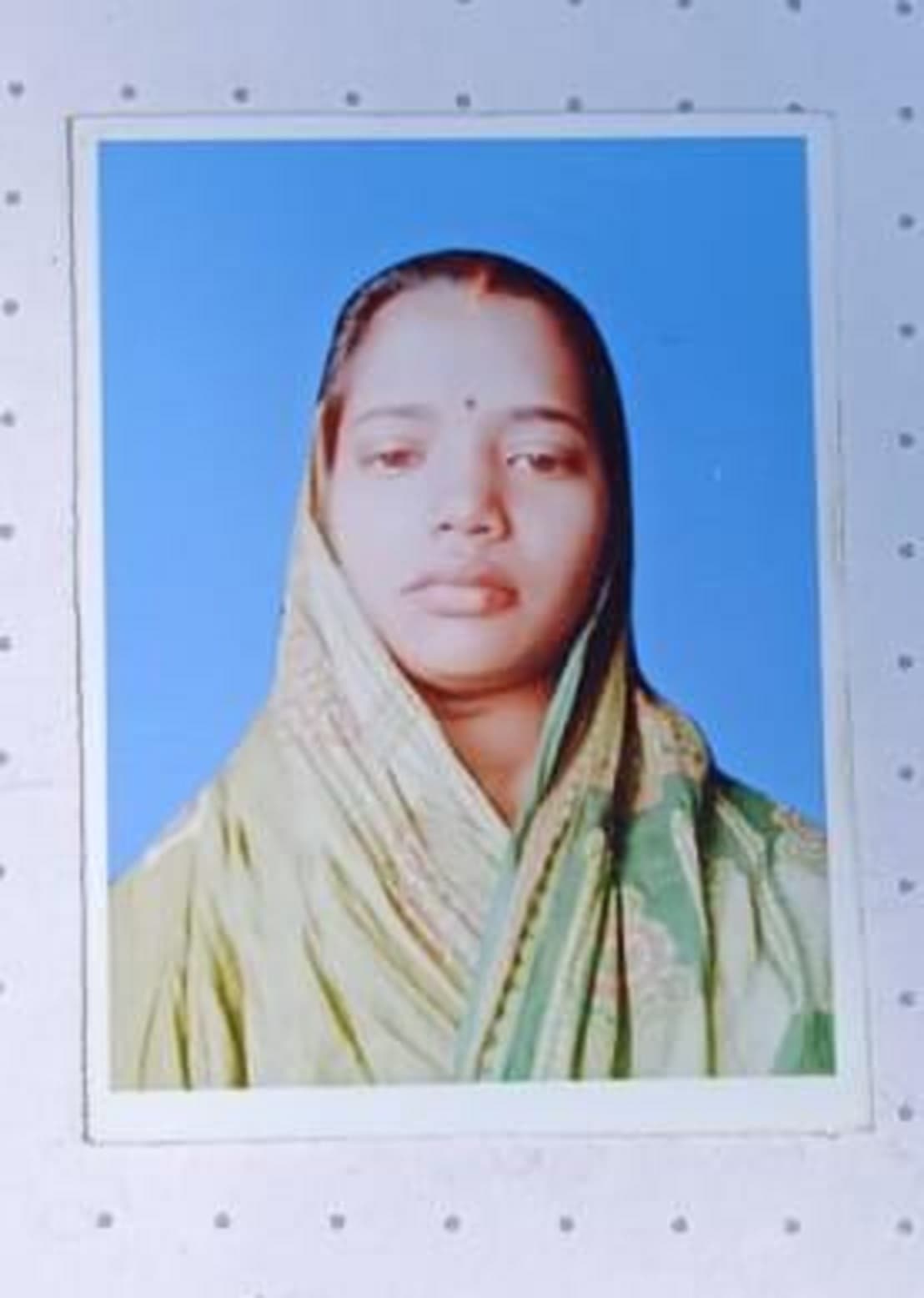 बच्चे का आधार कार्ड बनवाने निकली महिला चार दिन से लापता