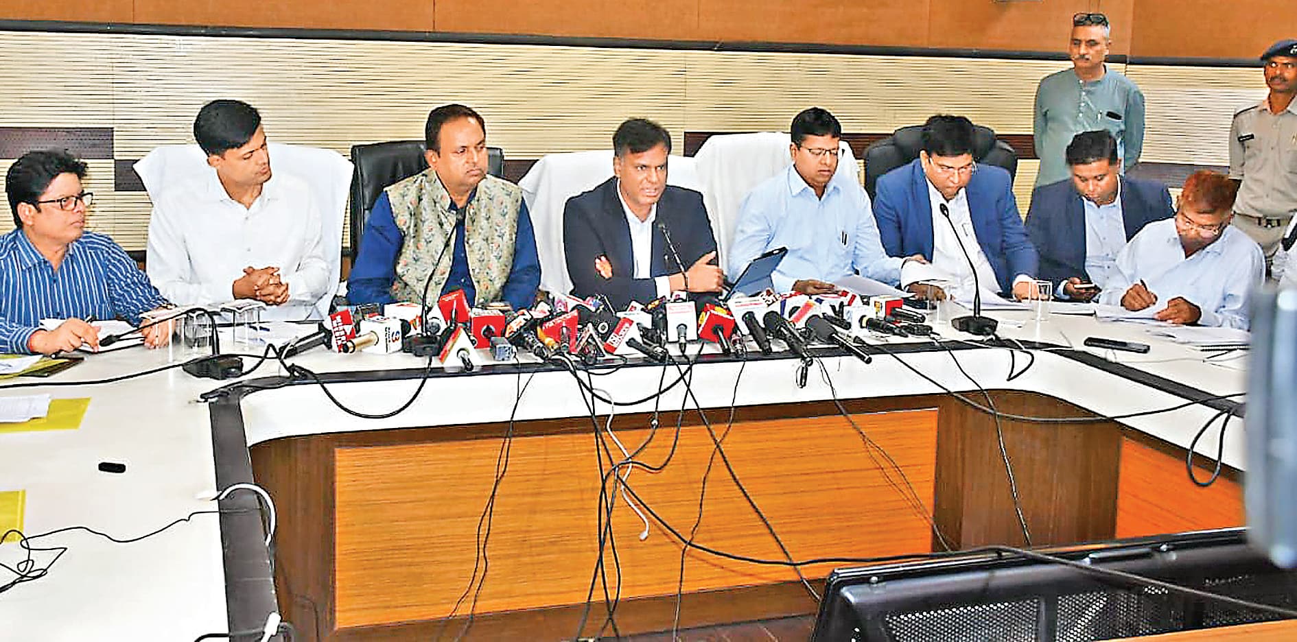 Ranchi News : स्पेन व स्वीडन से 3060 करोड़ के निवेश पर सहमति