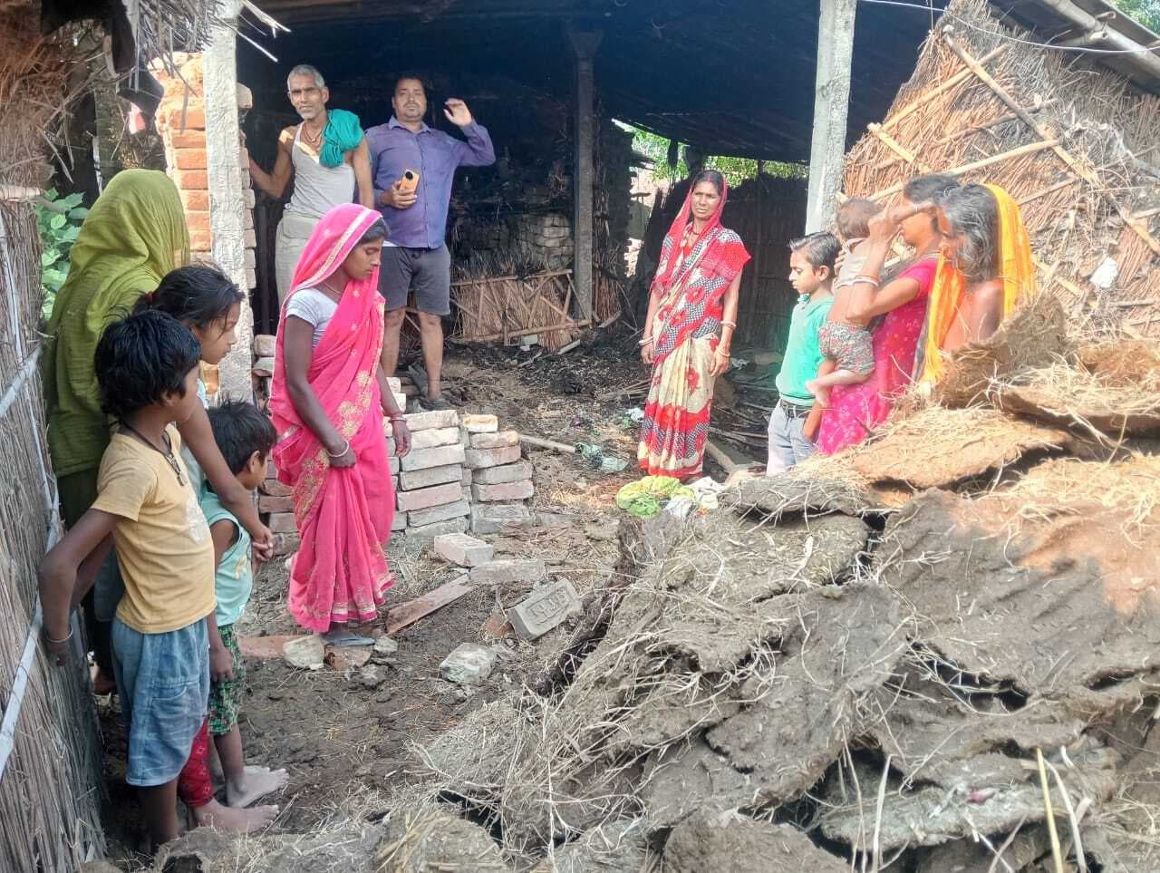 Samastipur News:गंगौली मंदा में लाखों की संपत्ति जलकर राख