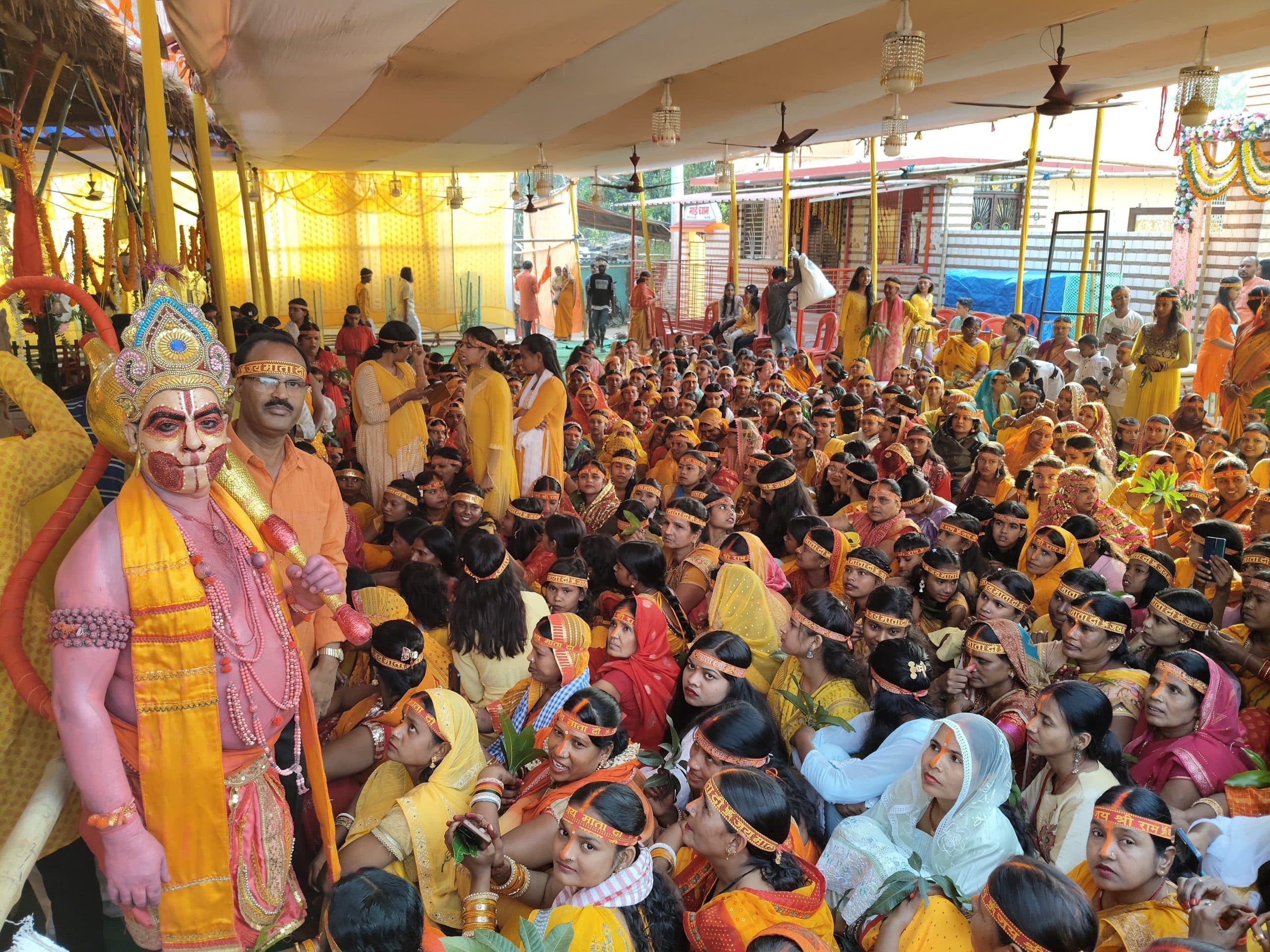 Bokaro News : कलश यात्रा के साथ माईधाम दुर्गा मंदिर का प्राण प्रतिष्ठा महोत्सव शुरू