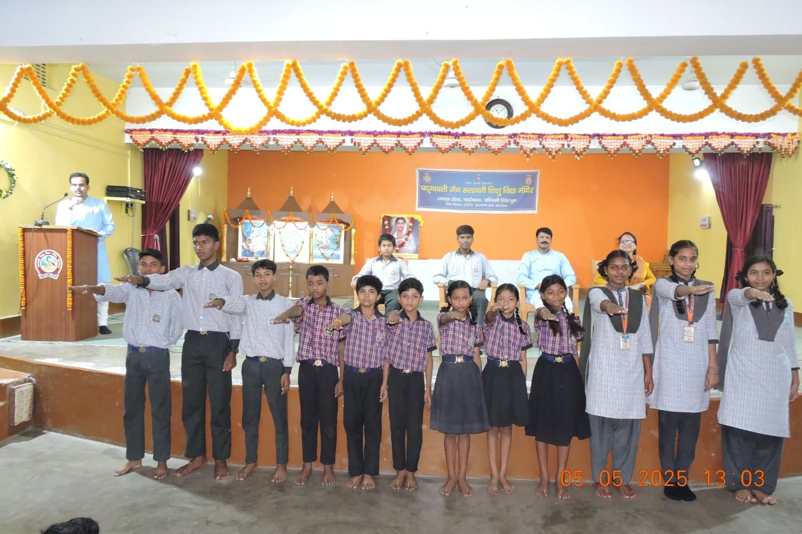 Chaibasa News : किशोर भारती की दीप्ति अध्यक्ष और कोमल कुमारी बनी उपाध्यक्ष