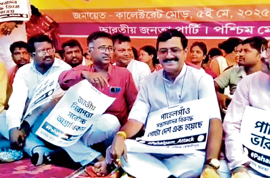 पश्चिम मेदिनीपुर और झाड़ग्राम में भी भाजपा का प्रदर्शन