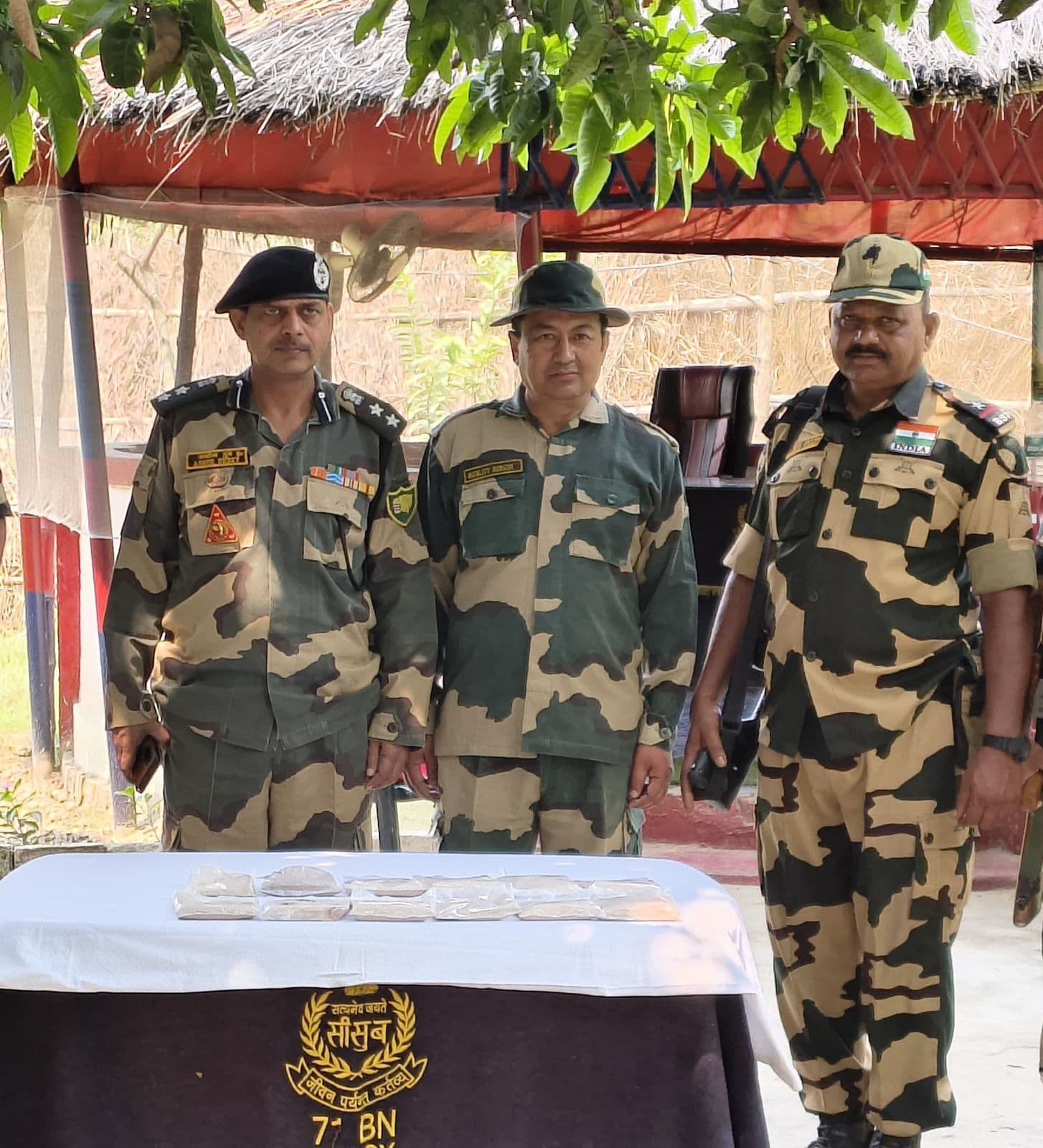 भारत- बांग्लादेश की सीमा पर बीएसएफ ने 3.38 करोड़ का मादक पदार्थ पकड़ा