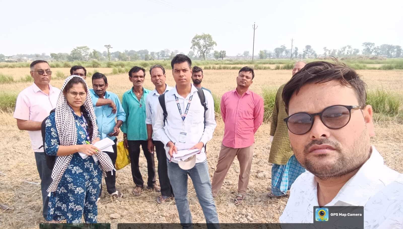 मांझा पश्चिमी के 15 राजस्व ग्रामों में भूमि कटिंग और मिलान का कार्य हुआ शुरू, विशेष सर्वेक्षण अभियान में कर्मियों को दी गयी ट्रेनिंग