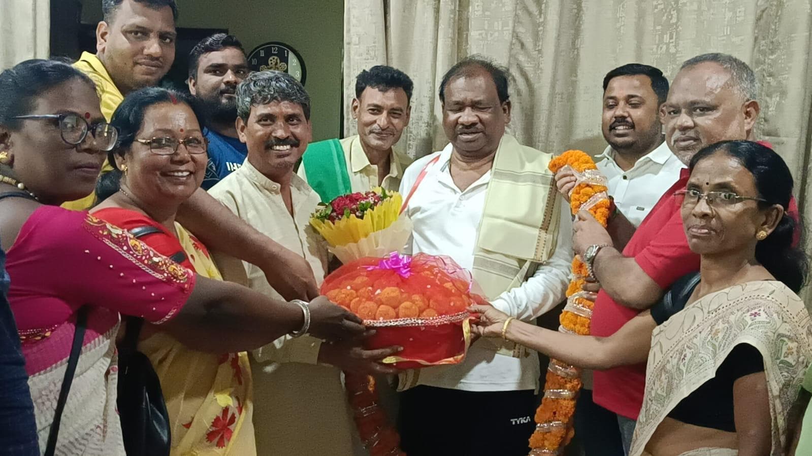 Jamshedpur news. झामुमो के केंद्रीय उपाध्यक्ष बनाये जाने पर मंत्री रामदास का अभिनंदन