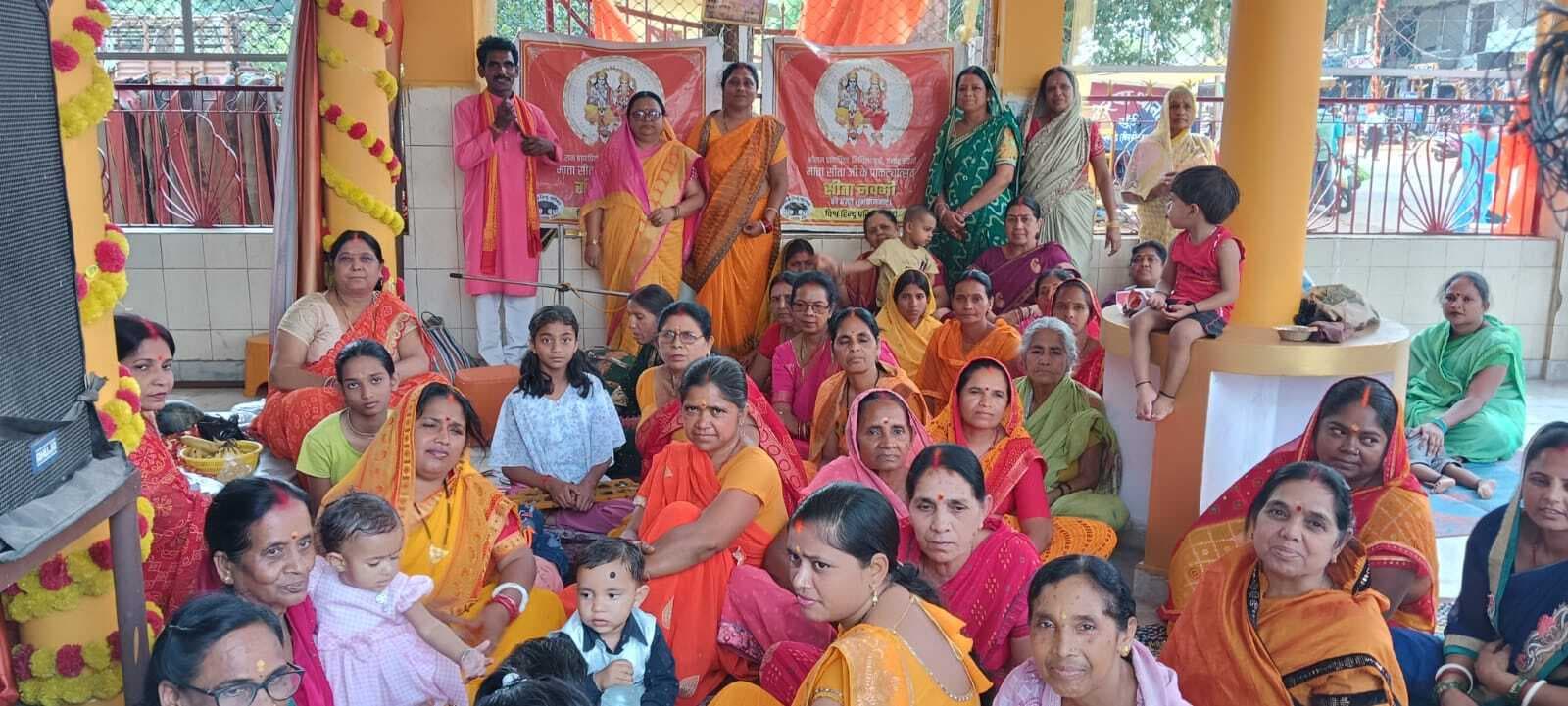 तोरपा में सीता नवमी पर महिलाओं ने किया सोलह शृंगार