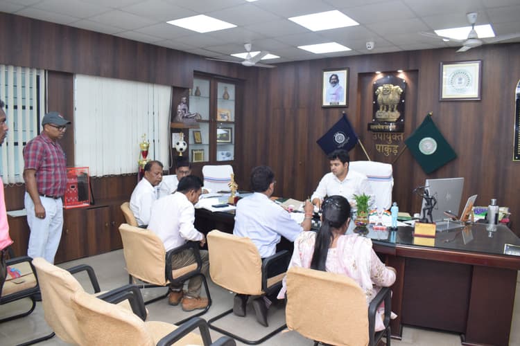 अनुकंपा पर दो अभ्यर्थियों की नियुक्ति का निर्णय