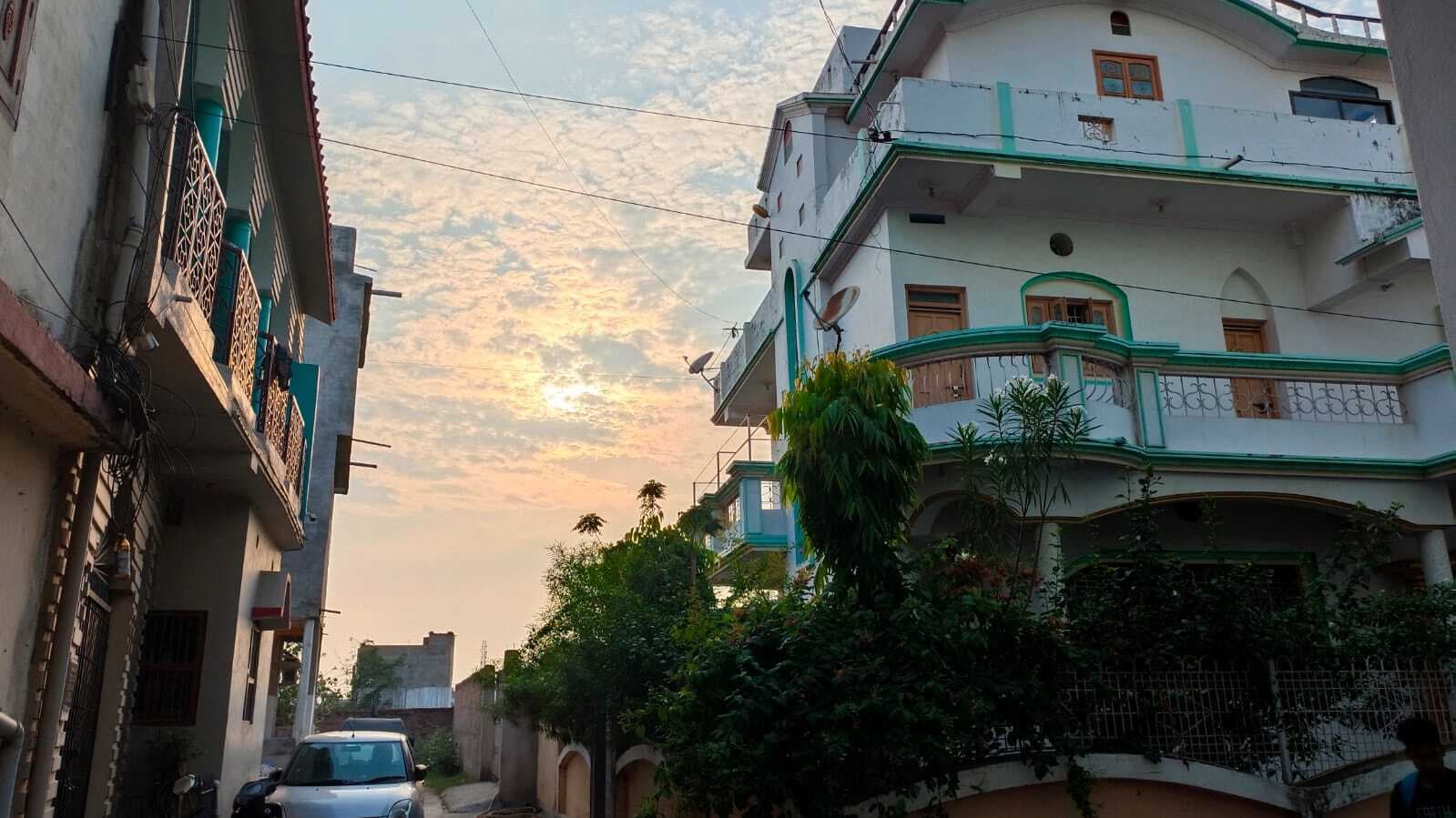 Madhubani News : मौसम का बदला मिजाज तो लोगों को गर्मी से मिली राहत