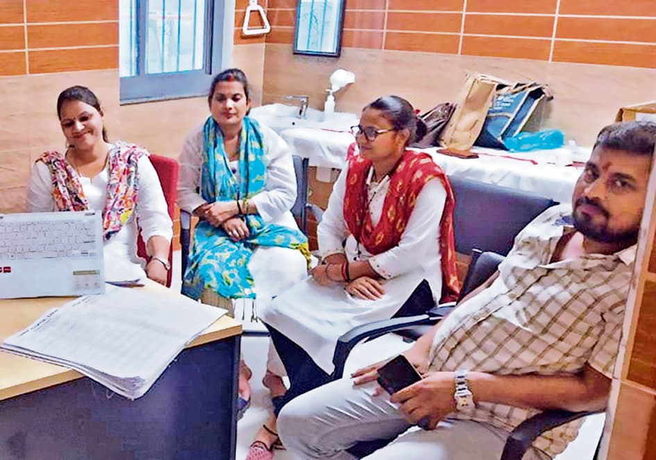 Saran News : सदर अस्पताल के ओपीडी में सेकंड शिफ्ट में मरीजों की संख्या घटी