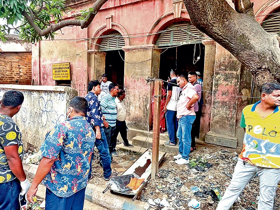 कमरे में अचेत मिले पत्रकार की हुई मौत