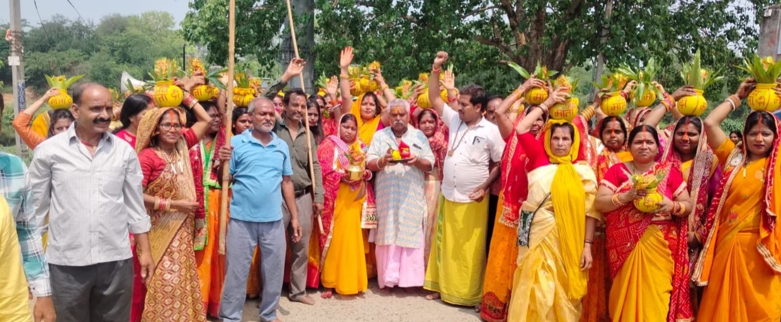 Bokaro News : कलश यात्रा के साथ महायज्ञ व भागवत कथा शुरू