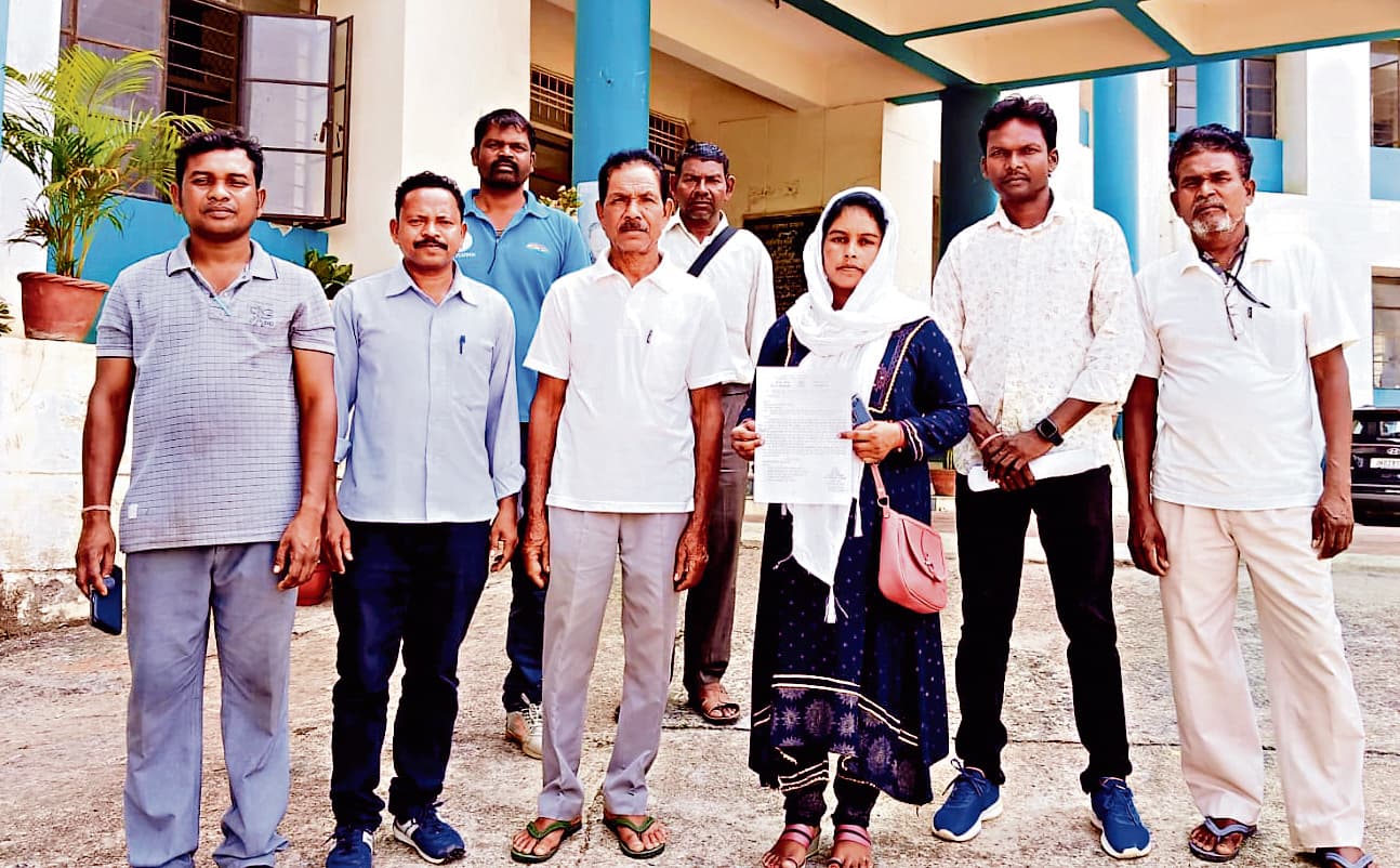 East Singhbhum News :  थीम पार्क का निर्माण आदिवासियों के अधिकार पर आघात, रोक लगायें