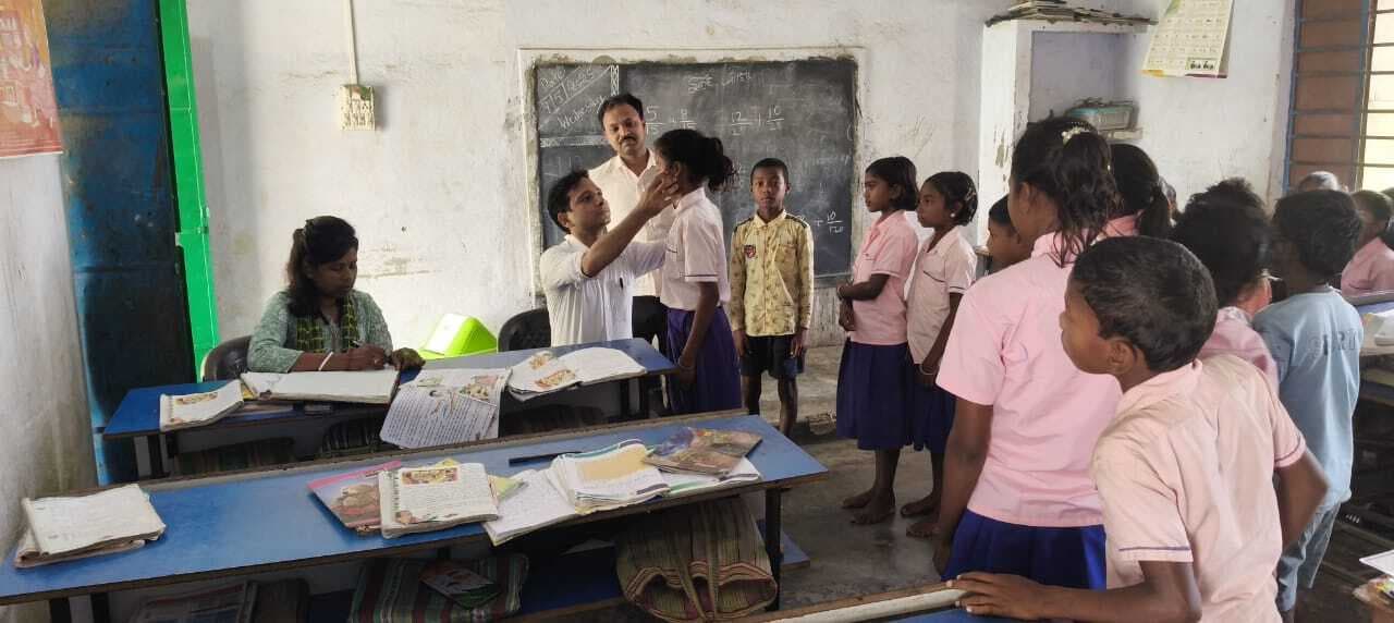 शिविर में 46 बच्चों की हुई स्वास्थ्य जांच