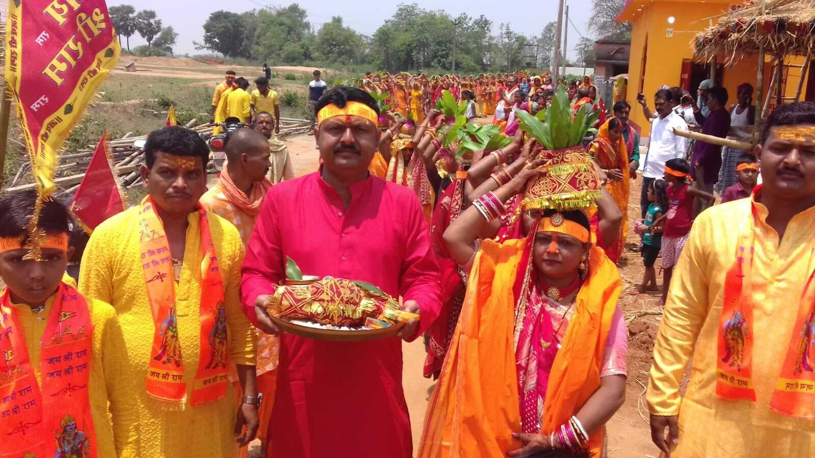 प्राण-प्रतिष्ठा को लेकर निकाली भव्य कलश यात्रा