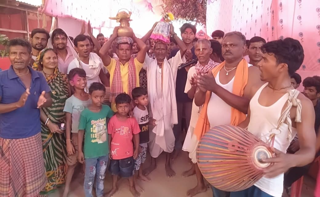 24 प्रहर हरि नाम संकीर्तन में उमड़े श्रद्धालु